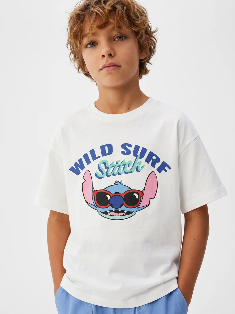 T-shirt Stich: divertente e versatile - Bianco