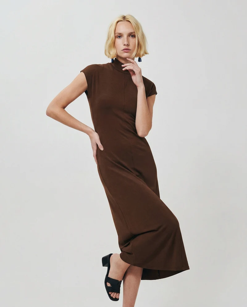 Vestito lungo in cotone manica corta - Marrone cioccolato