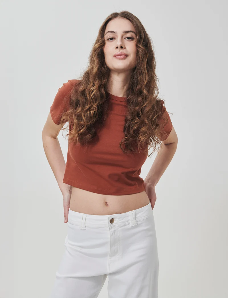 T-Shirt Basica Crop Manica Corta - Cognac