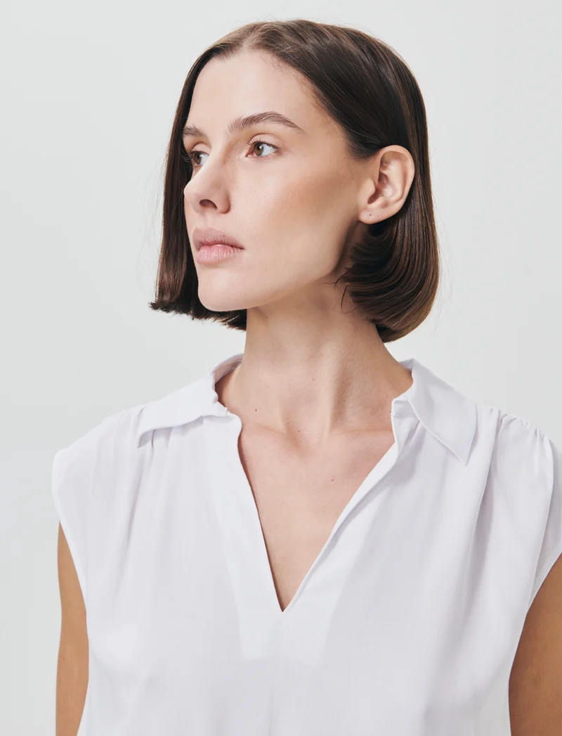 Casacca con Scollo a V Elegante - Bianco