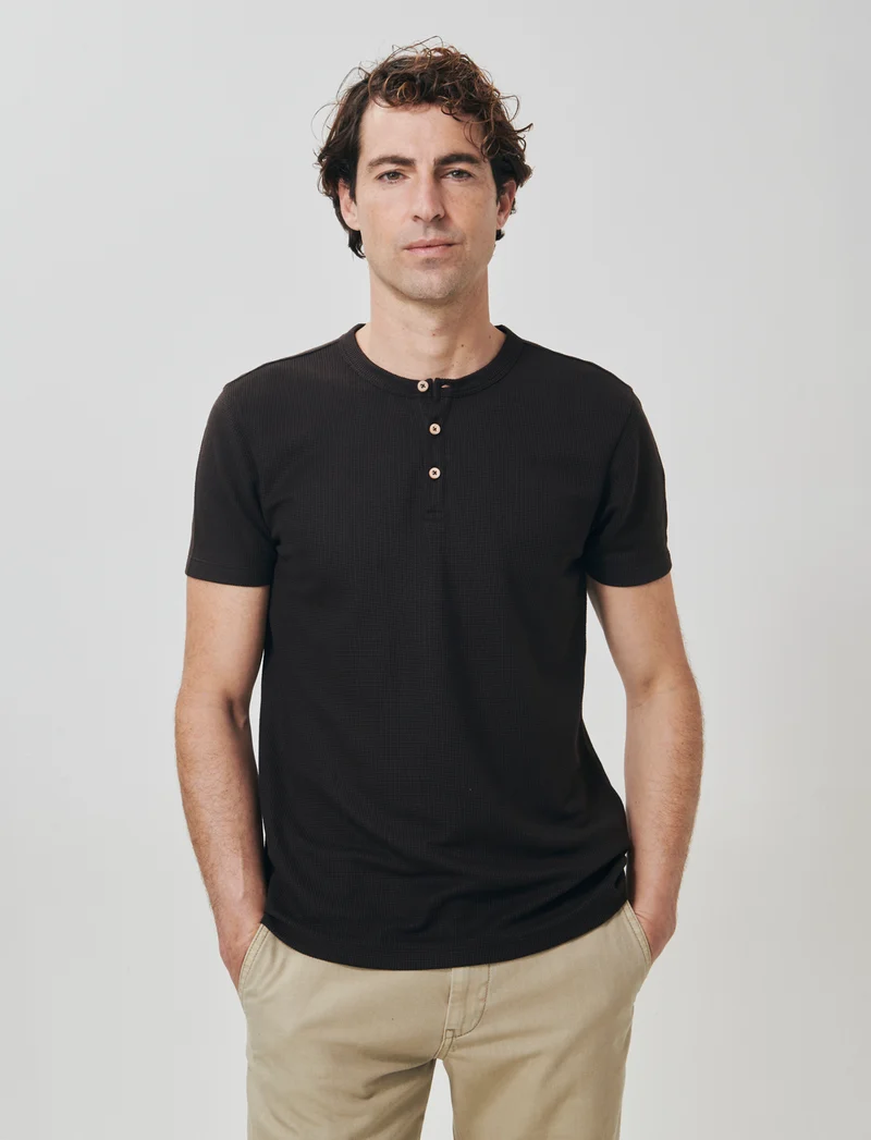 T-shirt serafino in tessuto waffle - Moro