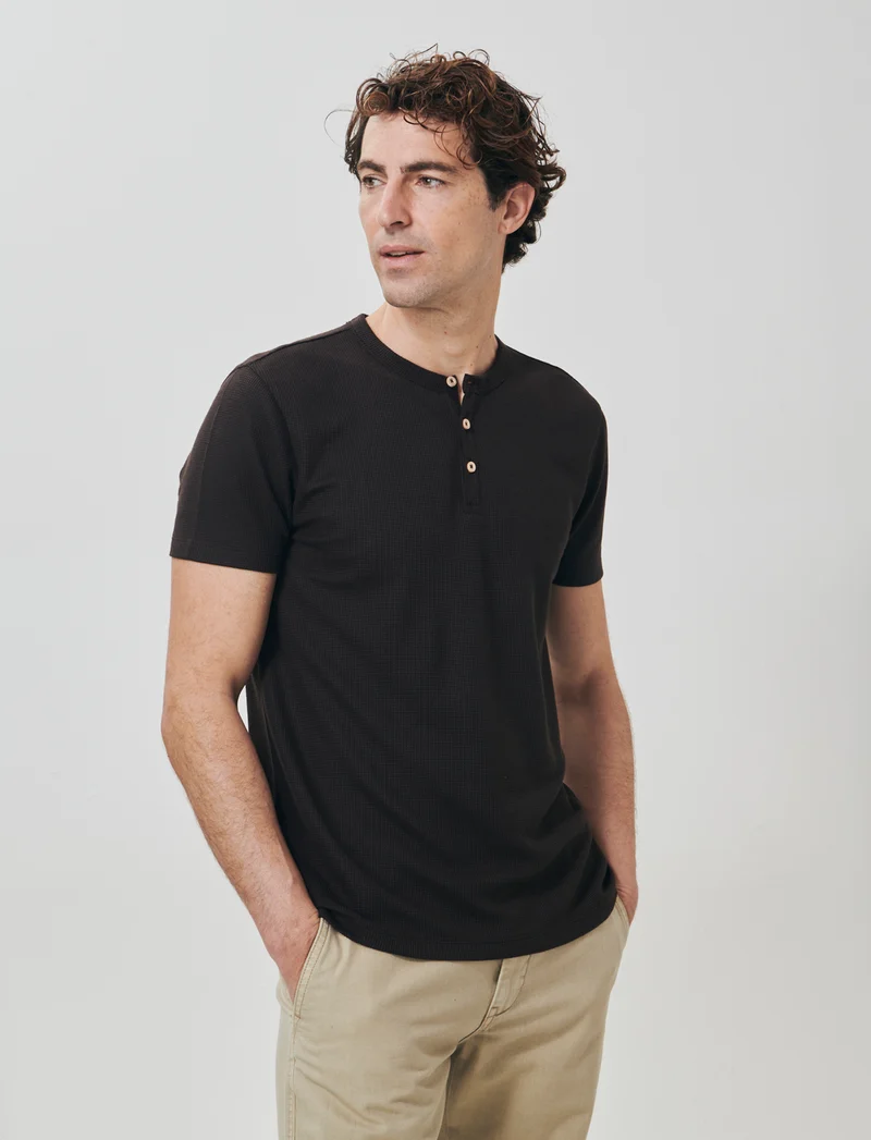 T-shirt serafino in tessuto waffle - Moro
