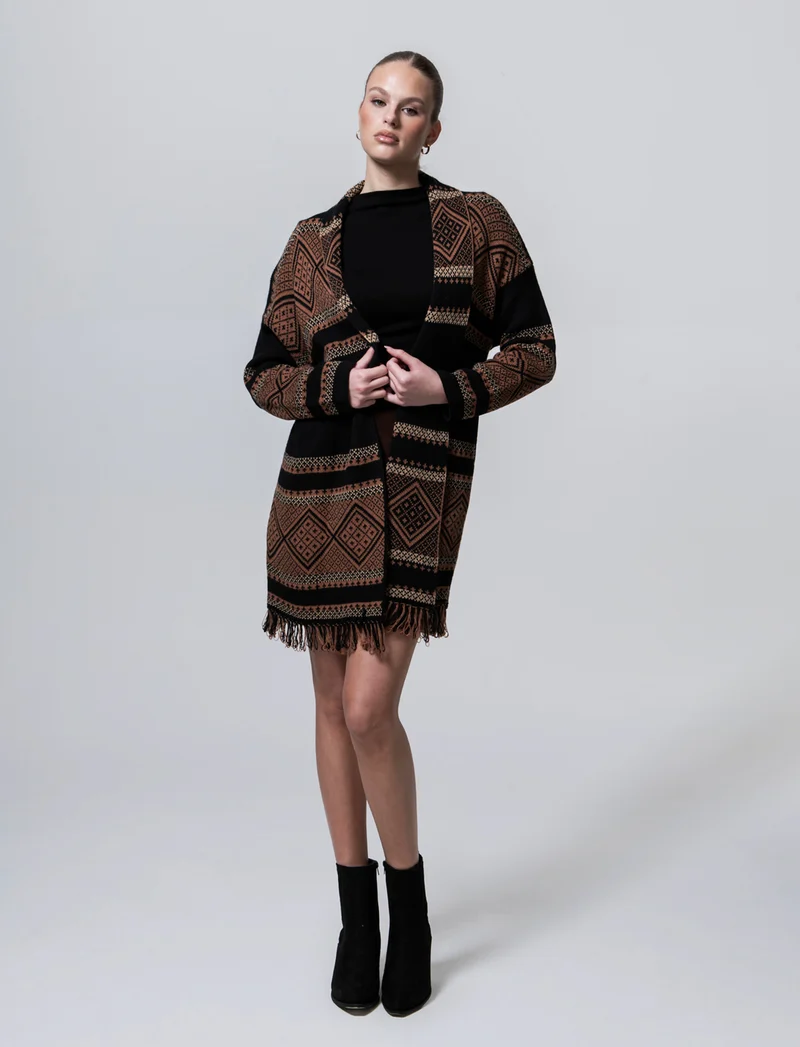 Maglia lunga jacquard modello spolverino - Nero