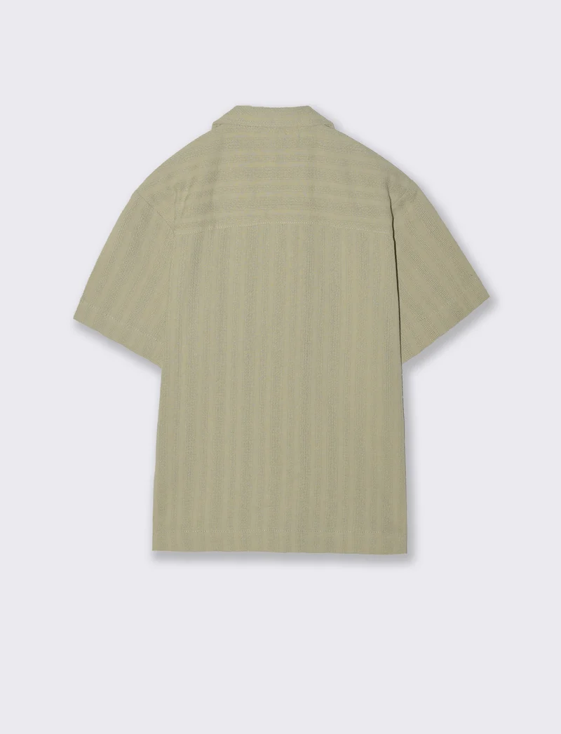 Camicia over con colletto e maniche corte - Verde
