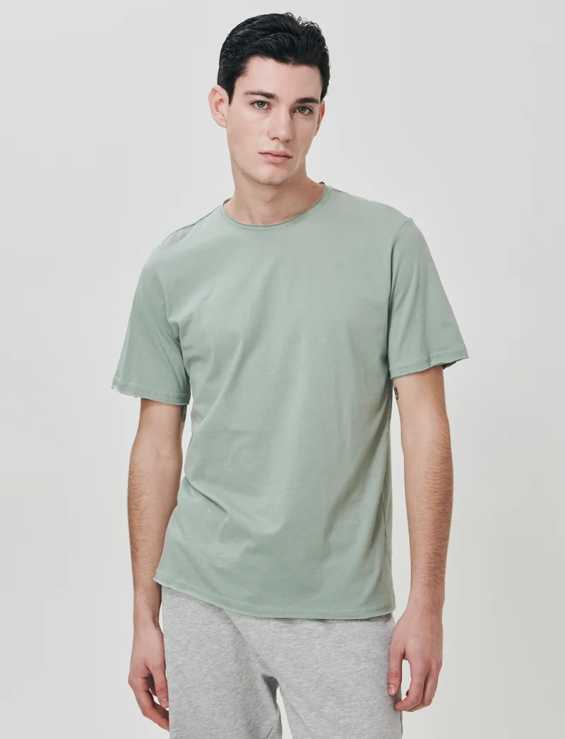 T-shirt Orli taglio vivo regular fit - Verde salvia