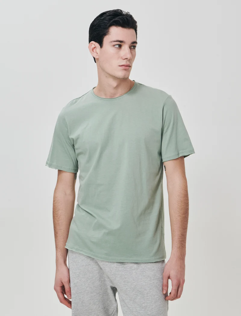 T-shirt Orli taglio vivo regular fit - Verde salvia