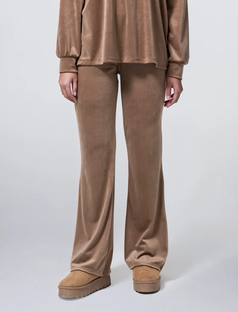 Pantalone in ciniglia con elastico in vita - Cammello