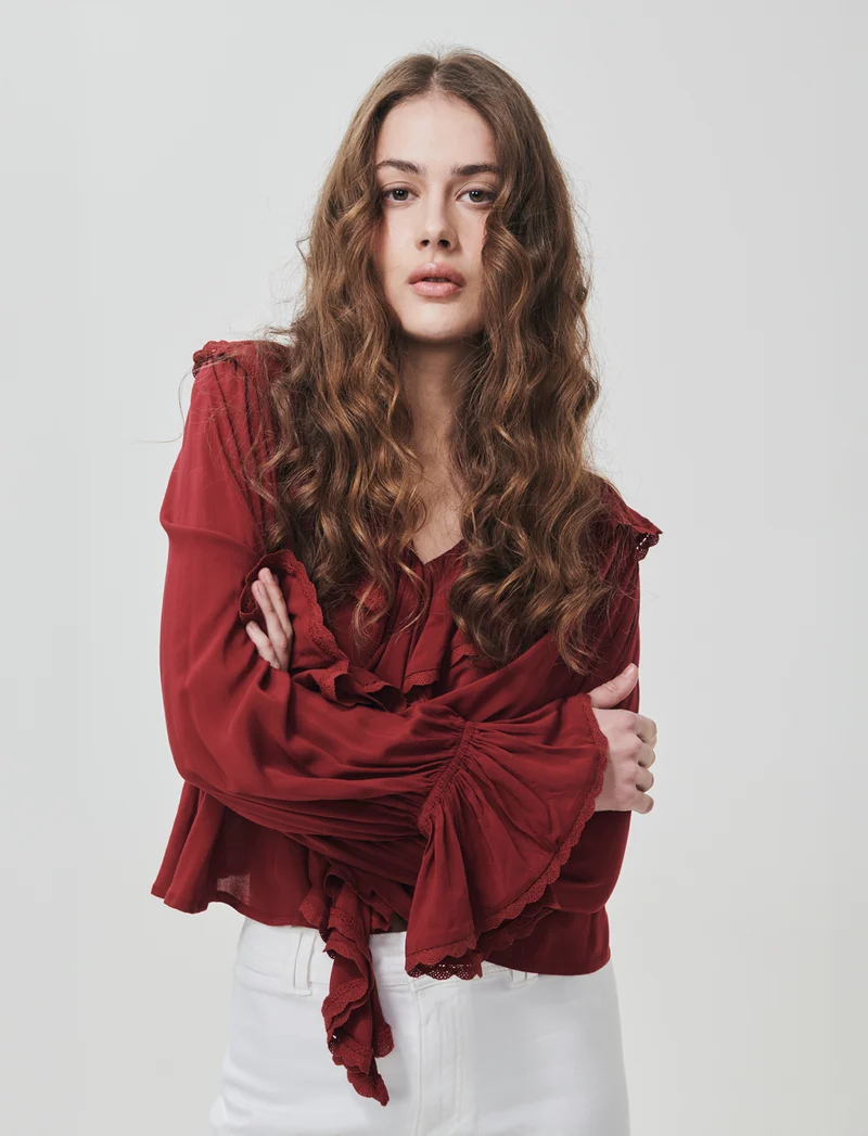 Blusa con rouches e scollo a V - Rosso india