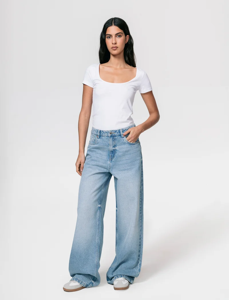 Jeans a gamba larga con bottone e zip - Denim chiaro