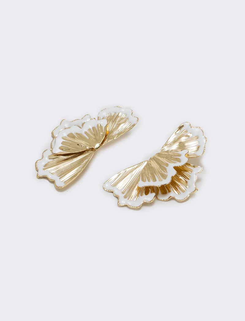 Orecchino grande a mezzo fiore - Bianco