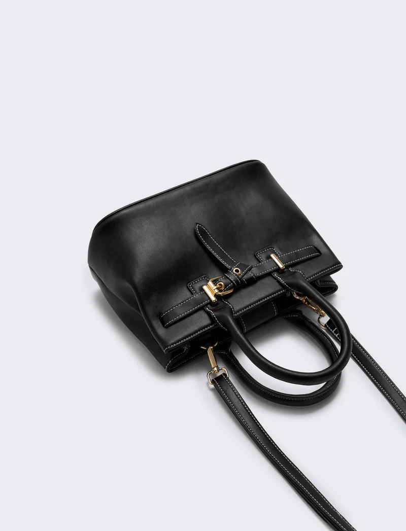 Borsa a mano con fibbia elegante e pratica - Nero