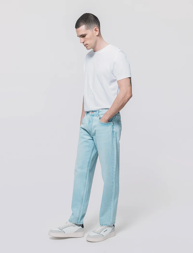 Jeans Blu Chiaro Straight Fit Effetto Slavato - Denim
