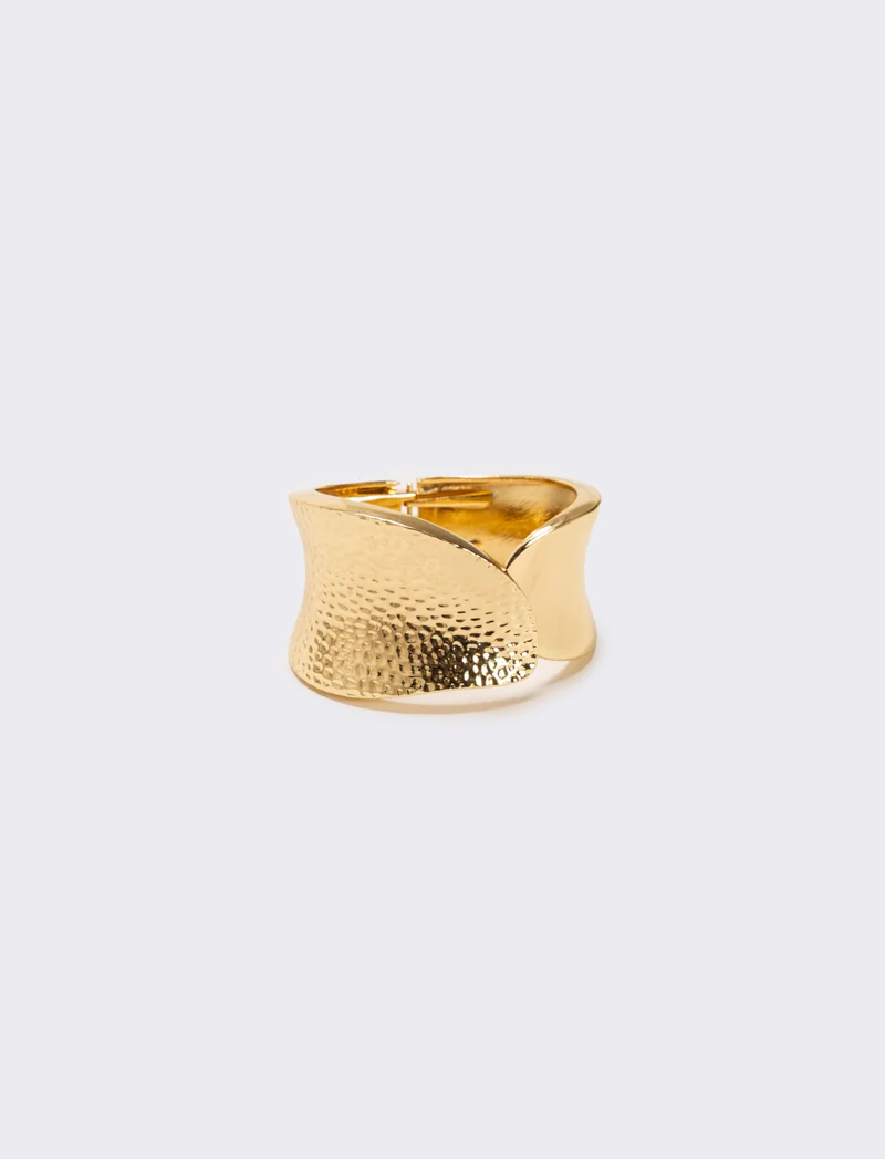 Bracciale rigido largo liscio e martellato - Oro
