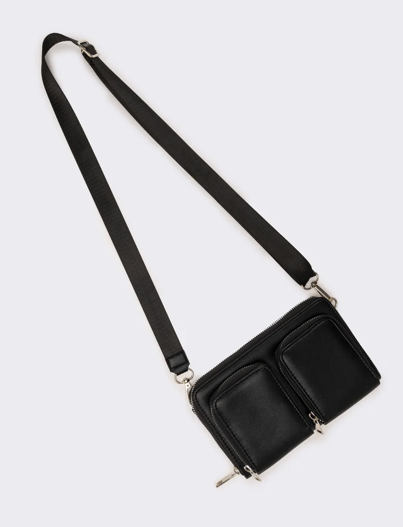 Tracolla uomo con tasche - Nero