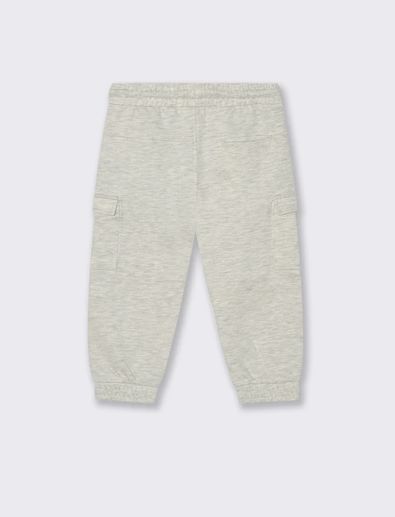 Jogger con tasche e piping - Grigio mel.