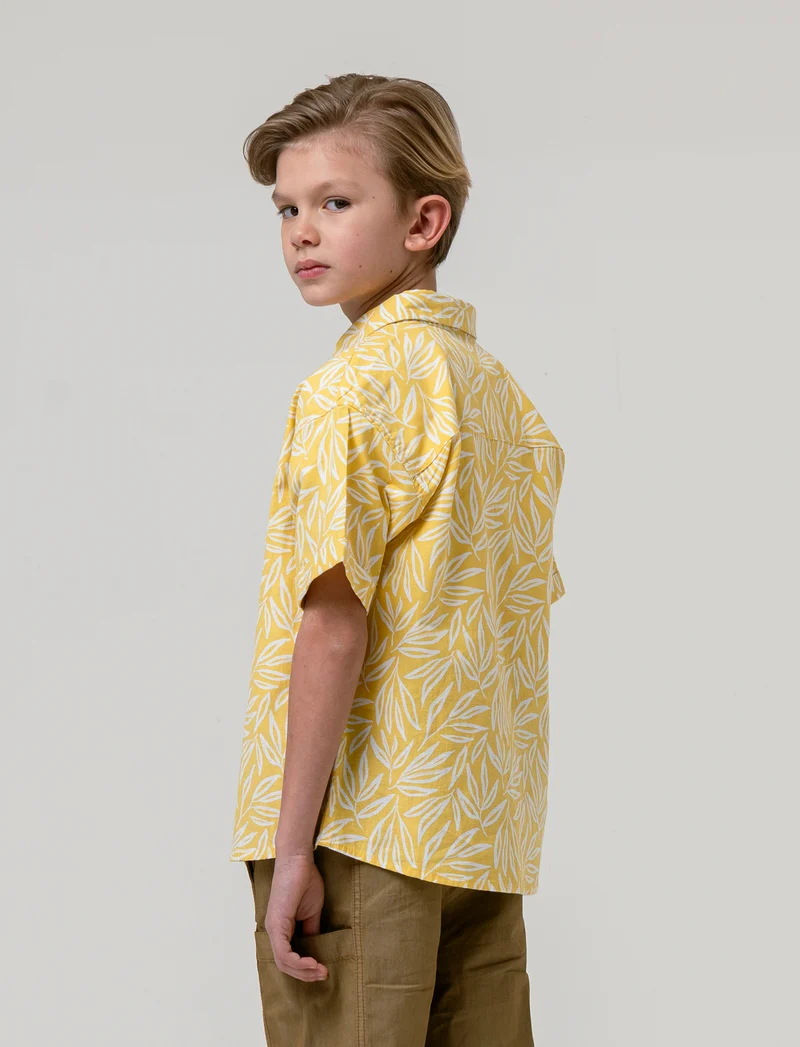 Camicia stampa foglie da bambino - Ocra