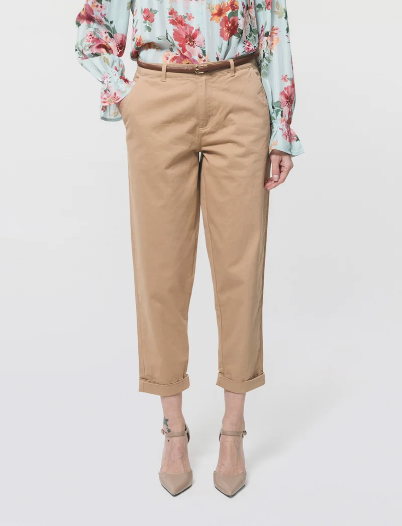 Pantalone Chino con Cintura e Risvolti - Cammello