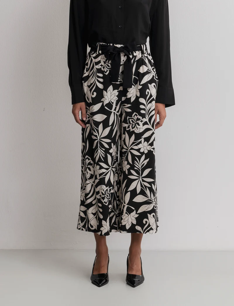 Pantalone stampato con cintura in tessuto - Fiorato