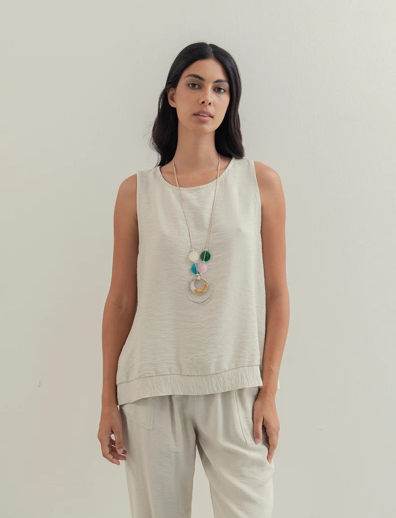Top con collana - Sabbia