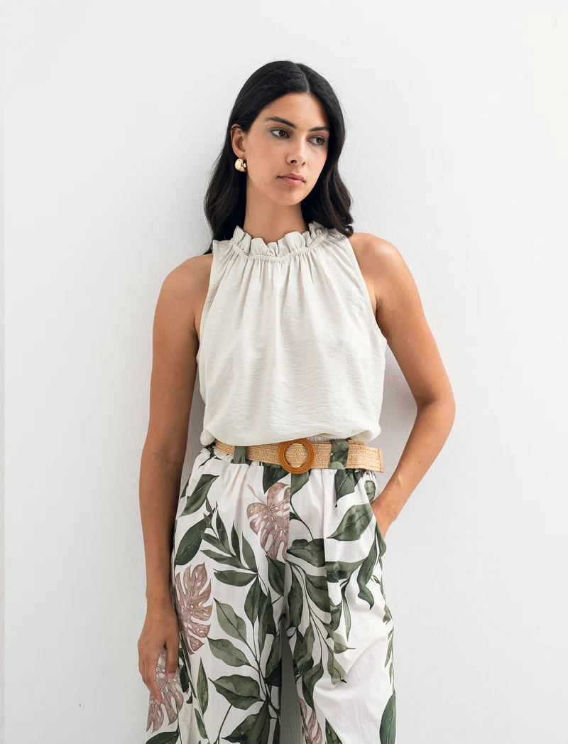 Top in cotone lavato con arriccio sul collo - Beige