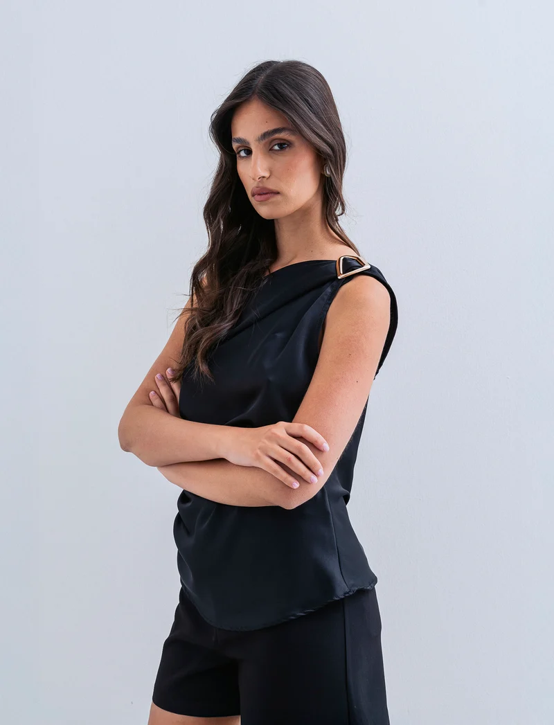 Top raso monospalla con accessorio - Nero