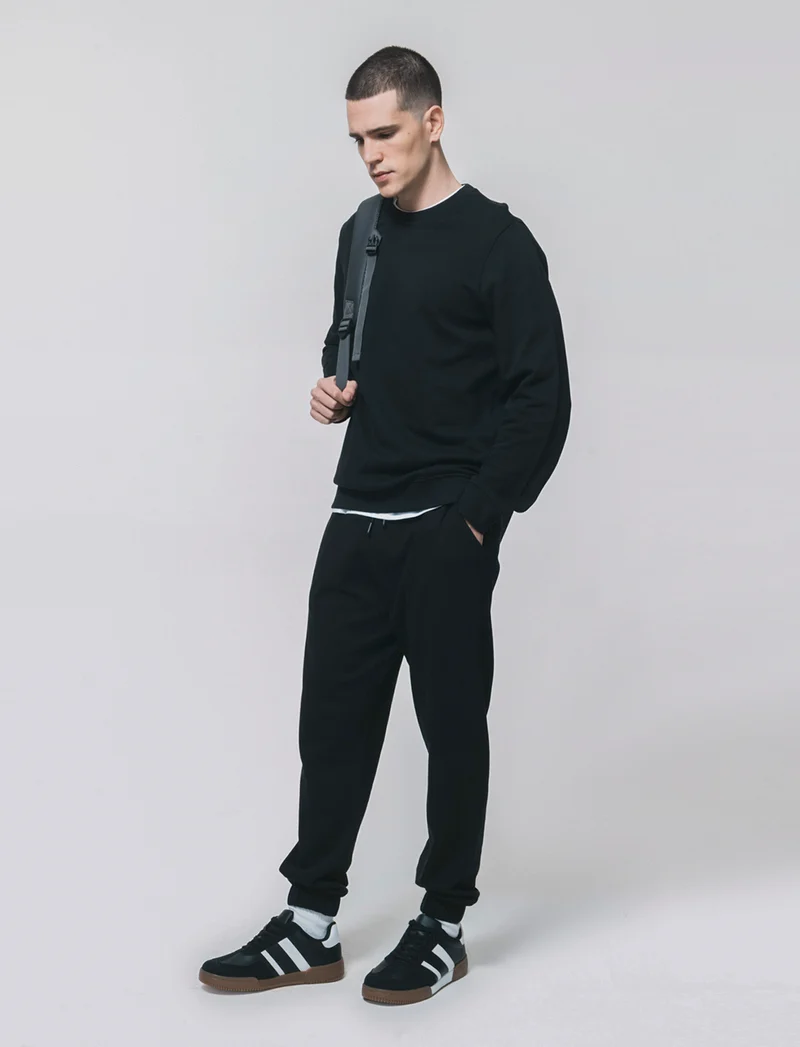 Pantaloni Jogger Basic in Felpa con Tasche - Nero