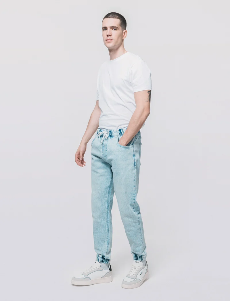 Jeans jogger con vita elasticizzata - Denim chiaro