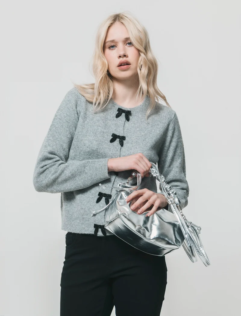 Cardigan Manica Lunga con Fiori e Bottoni - Grigio mel.