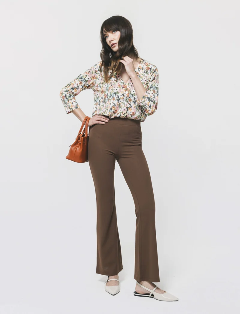 Pantalone Flare con Banda Elastica Vita - Marrone