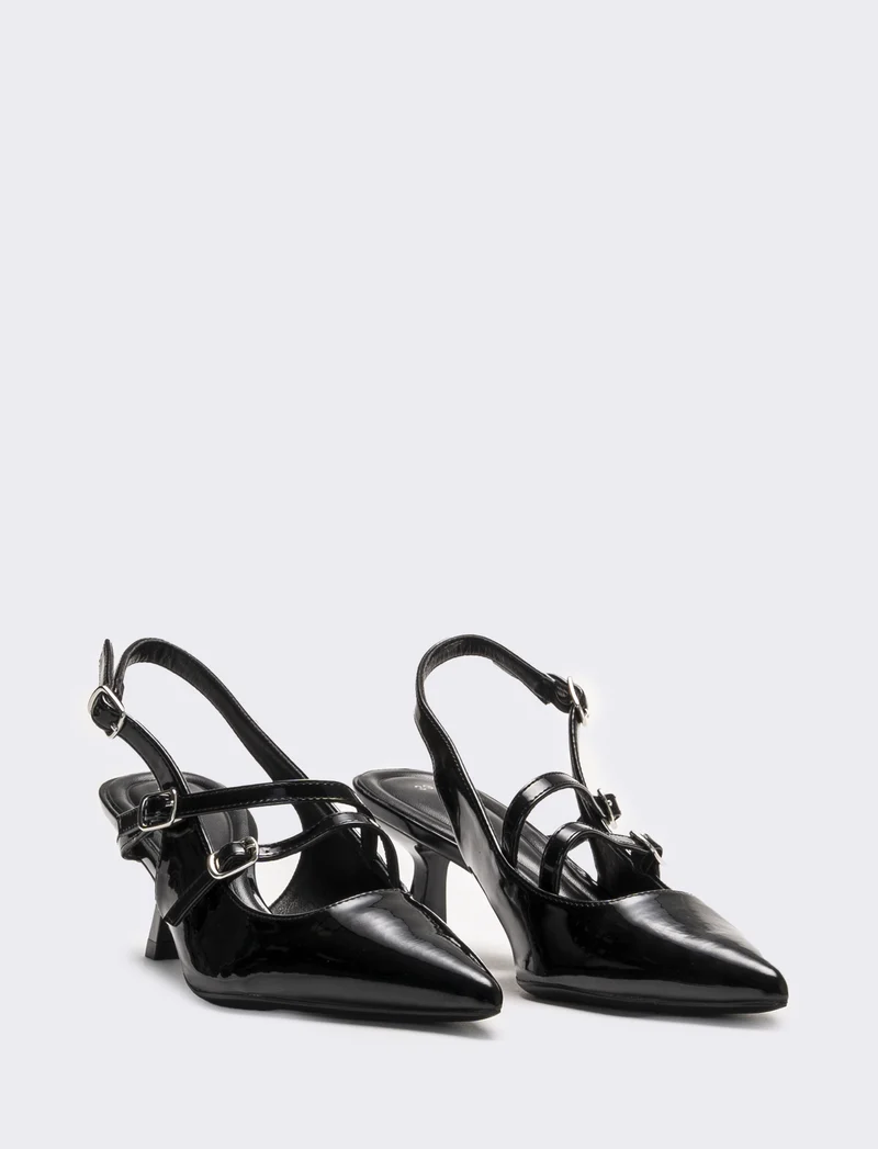 Slingback con fibbie sul davanti - Nero