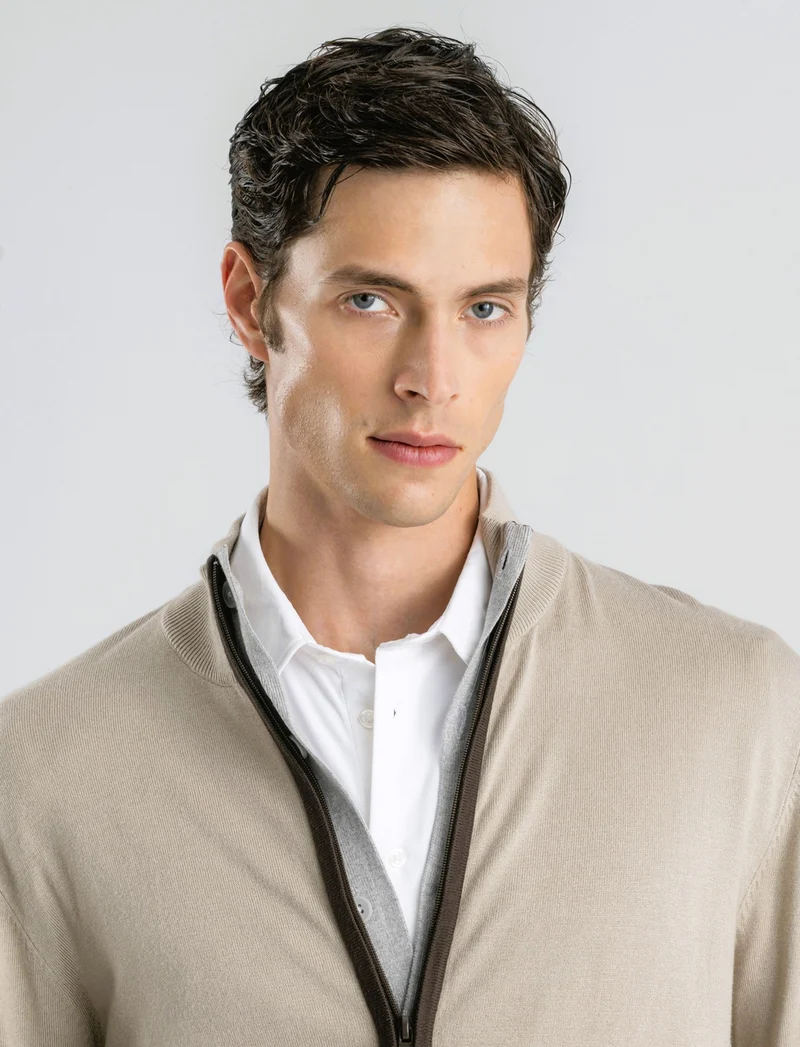 MAGLIA CARDIGAN CON BOTTONI E CERNIERA - Beige
