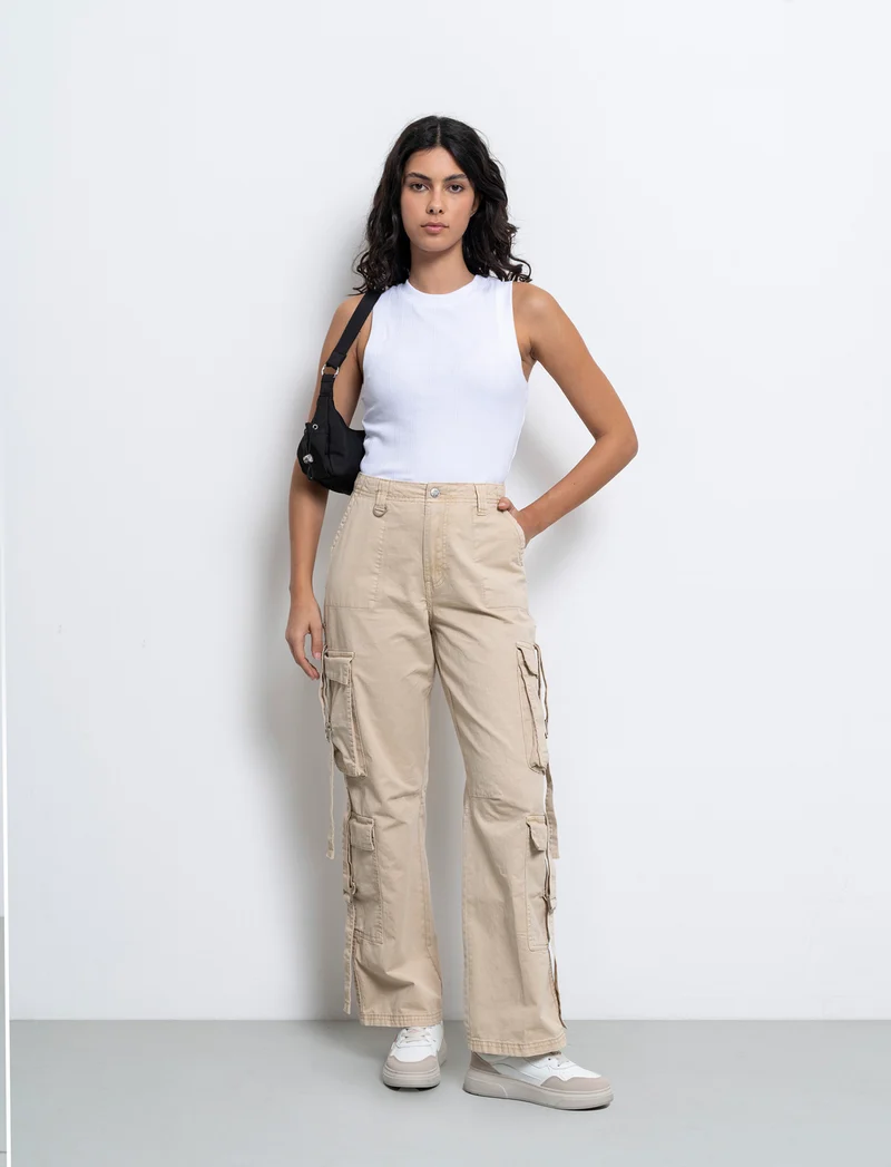 Pantaloni cargo con lacci da donna - Beige