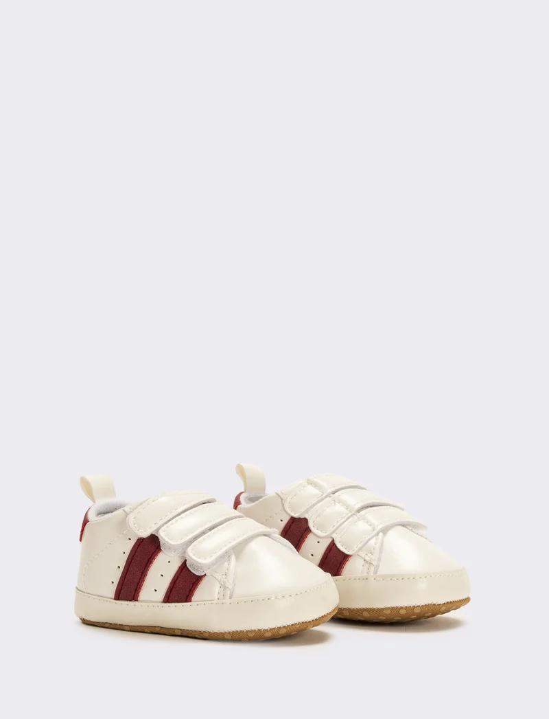 Scarpa con strappi da neonato - Bianco