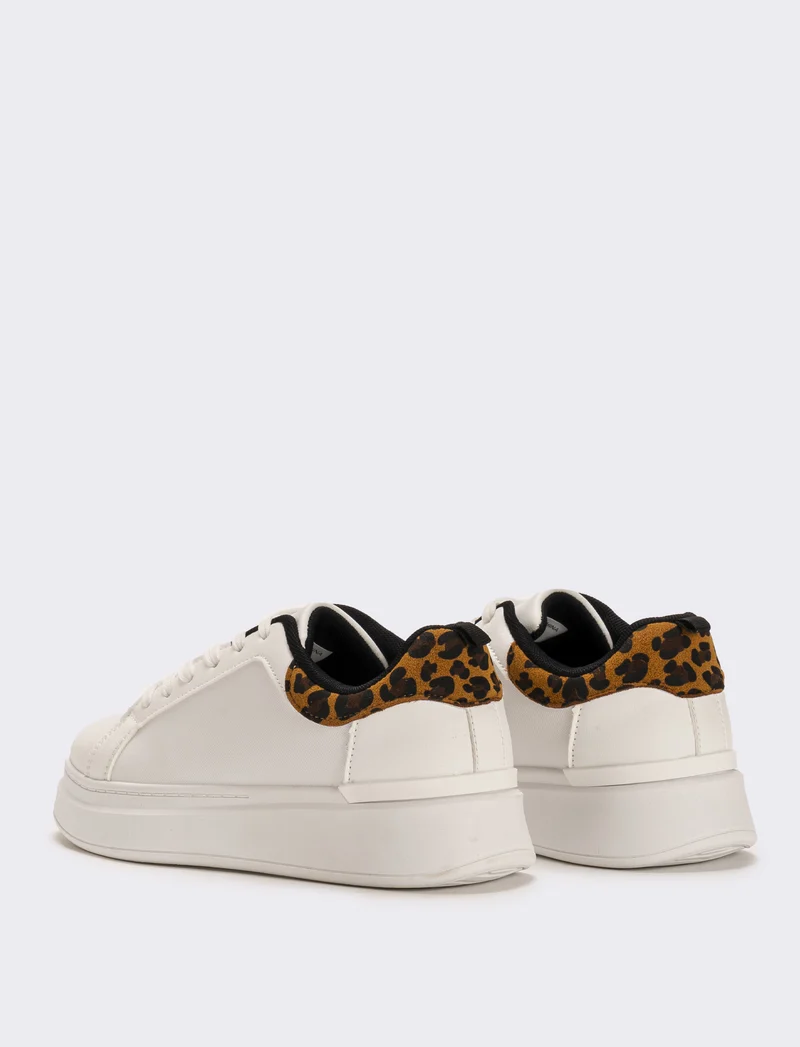 Sneakers con riporto leopardato da donna - Bianco