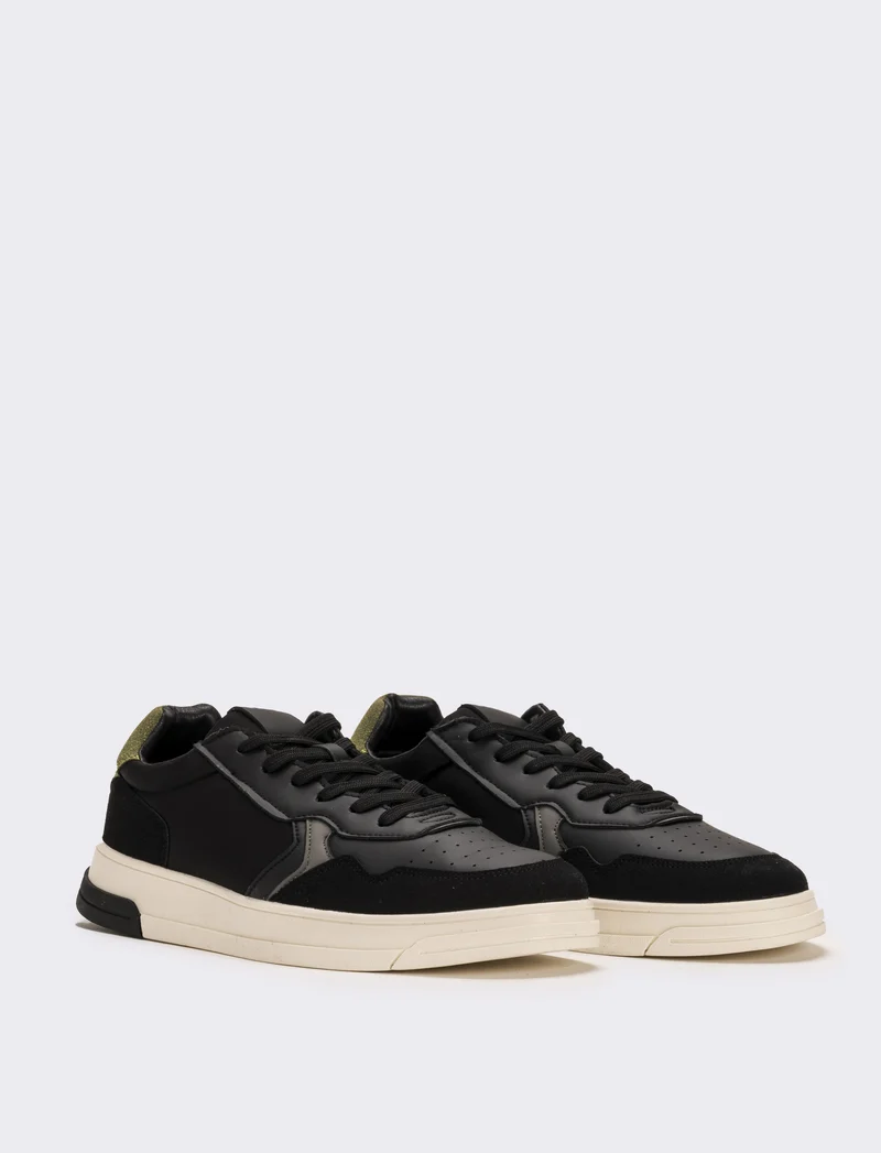 Sneakers con dettaglio sul tallone da uomo - Nero-verde