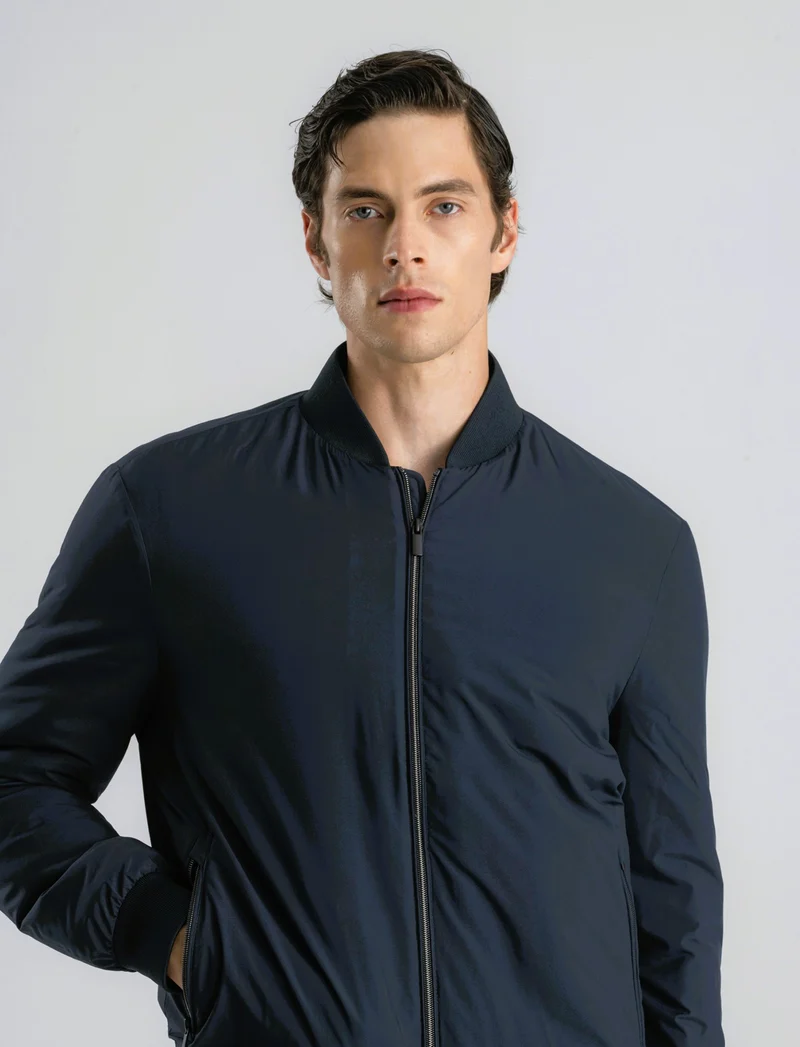 BOMBER BASIC IN TESSUTO TECNICO - Blu
