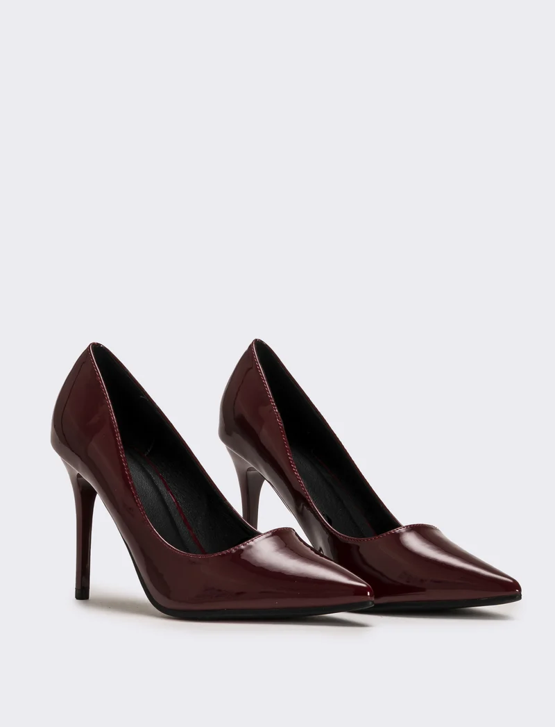 Décolletè da donna in vernice - Bordeaux
