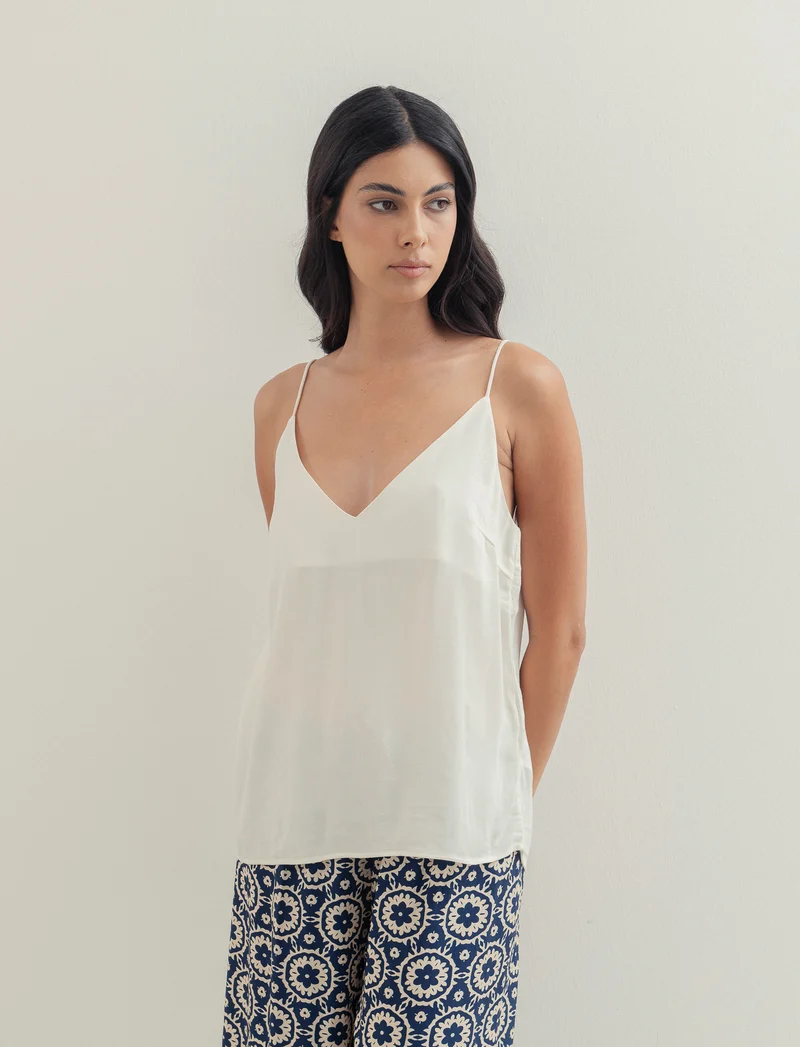 TOP CON SCOLLO A V - Avorio