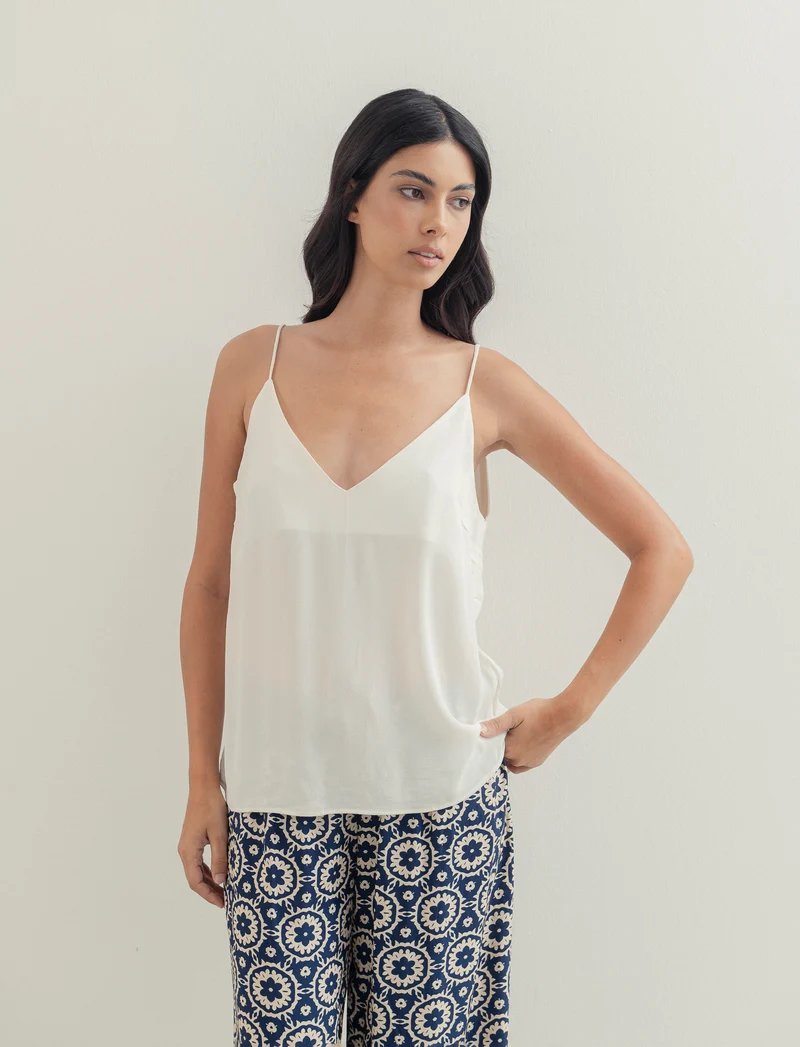 TOP CON SCOLLO A V - Avorio
