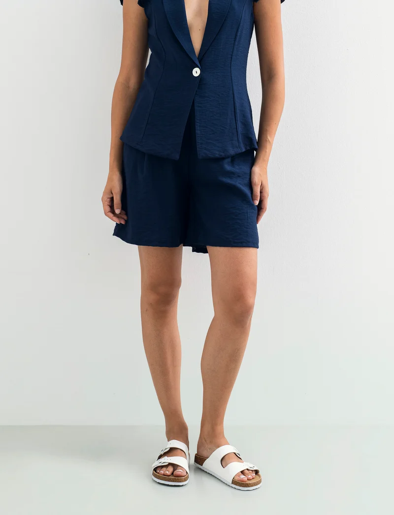Short con passanti e pinces per donna - Blu
