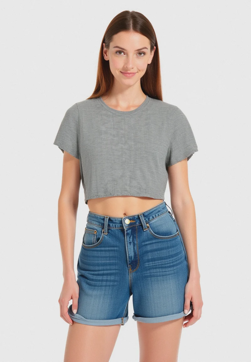 T-shirt crop da donna - Grigio chiaro mel.