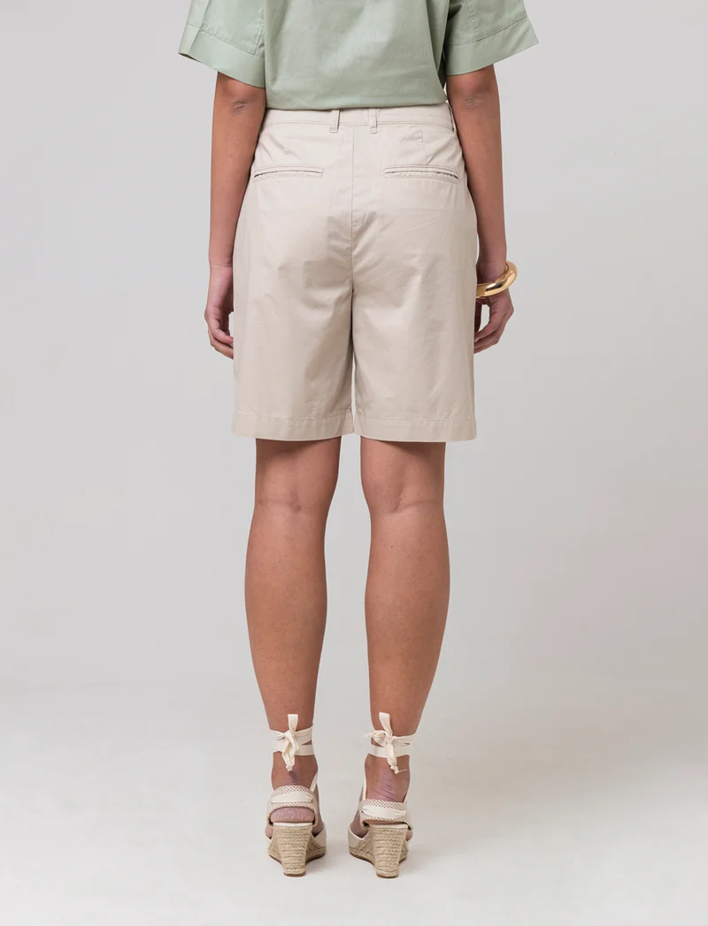 Bermuda basico da donna - Beige corda