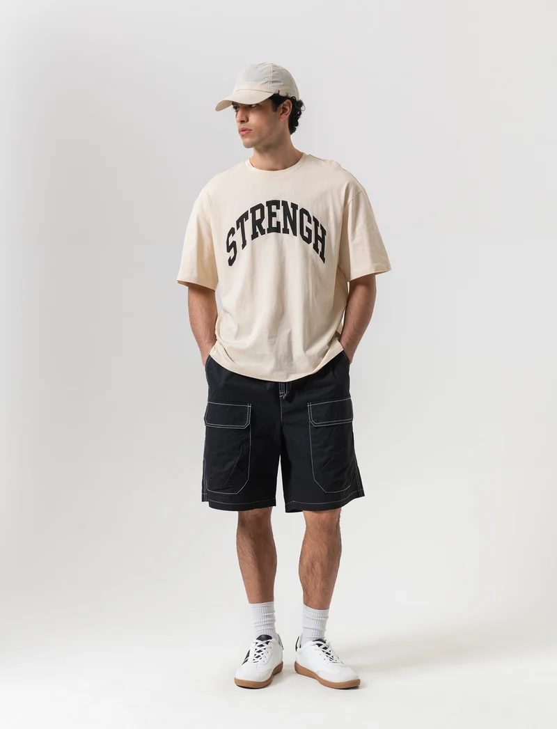 T-shirt boxy fit con stampa da uomo - Beige ecru