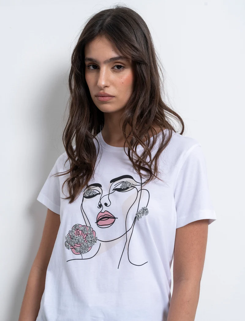 T-shirt con stampa da donna - var 1