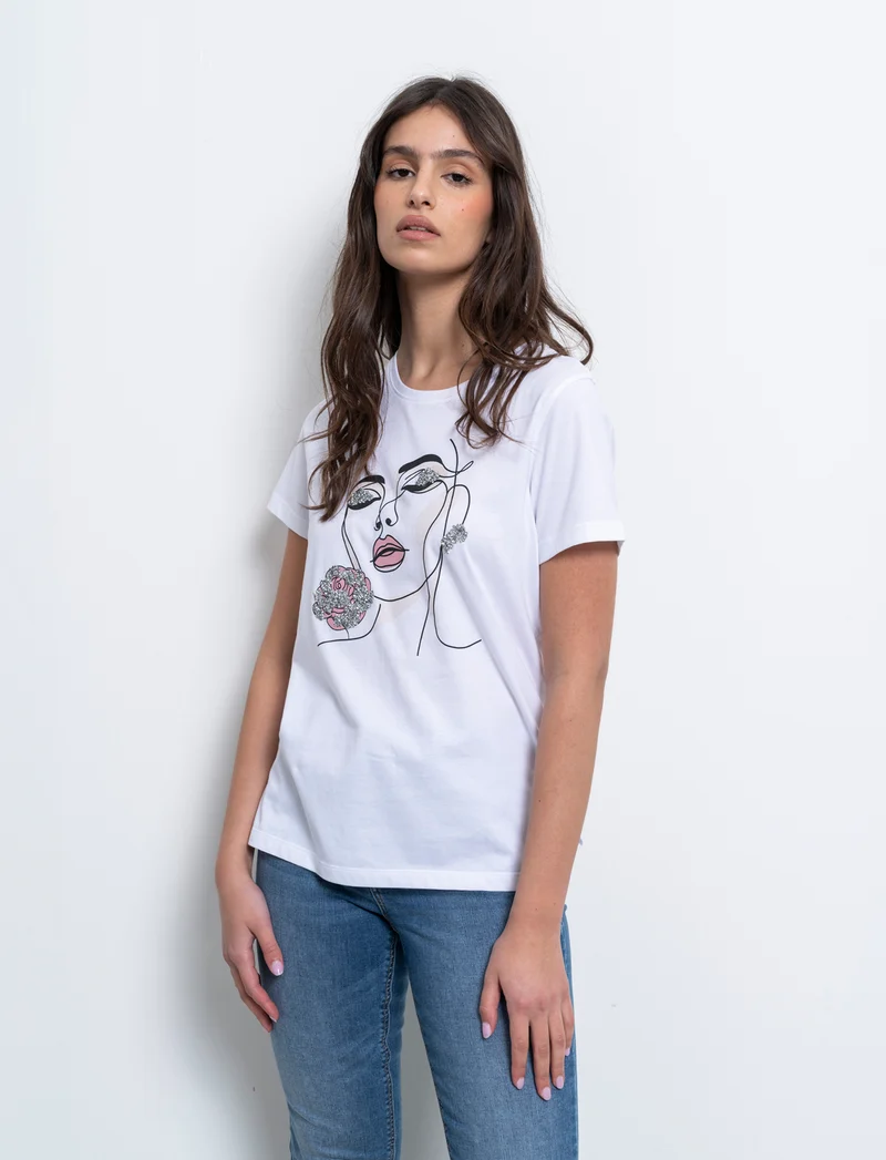 T-shirt con stampa da donna - var 1