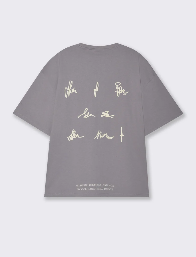 T-shirt boxy fit in cotone con stampe e ricamo da uomo - Lilla