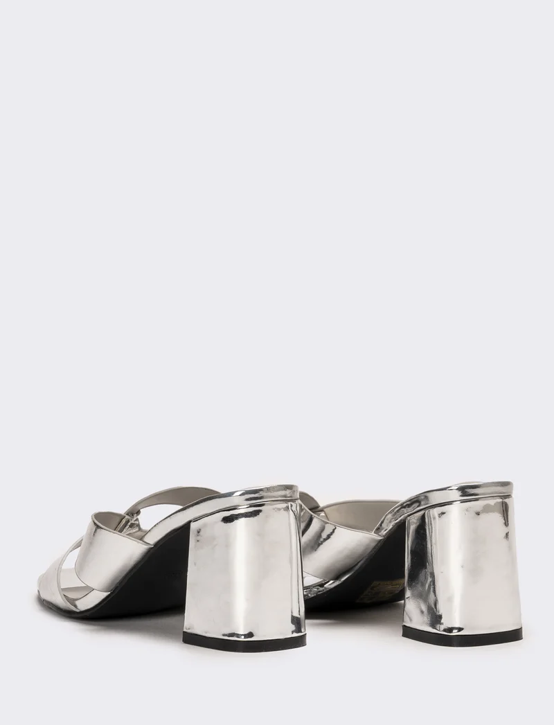 Mule da donna metallizata - Argento