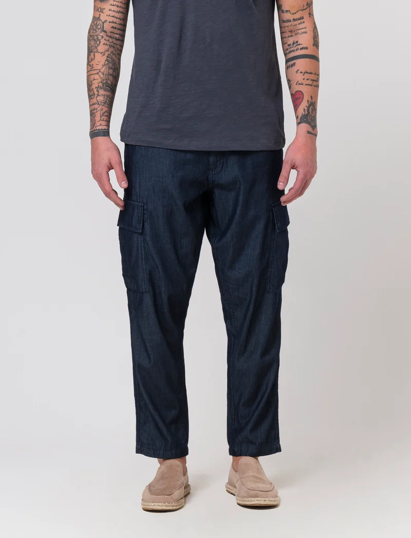Jeans leggero cargo fit da uomo - DENIM SCURO