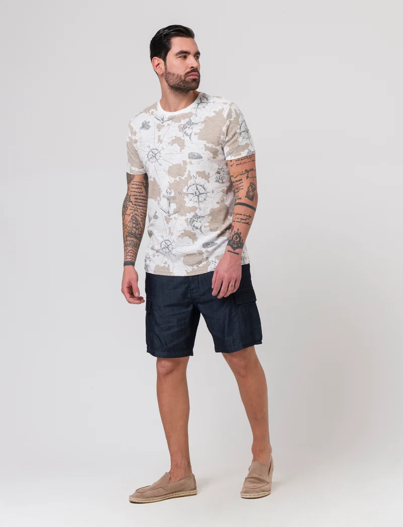 T-shirt in cotone con stampa all over da uomo - Bianco