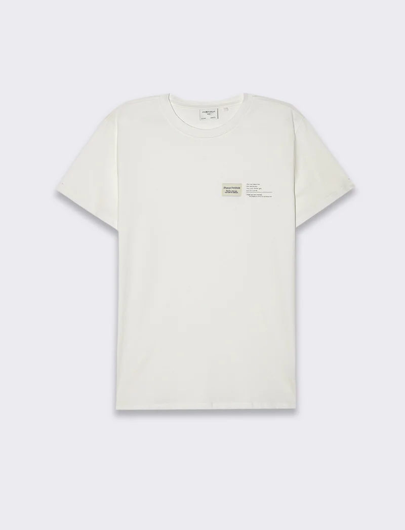 T-shirt in cotone premium con patch e stampina da uomo - Bianco